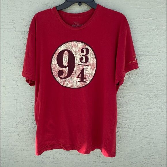 Harry Potter Platform 9 3/4 Hogwarts Express Tee Sz M/L - Picture 1 of 8